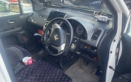 Honda Mobilio Spike I рестайлинг, 2006 год, 400 000 рублей, 3 фотография