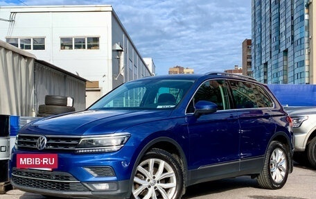 Volkswagen Tiguan II, 2018 год, 1 979 000 рублей, 3 фотография