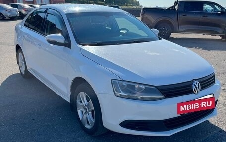 Volkswagen Jetta VI, 2012 год, 690 000 рублей, 4 фотография