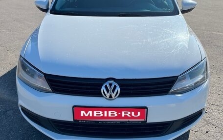 Volkswagen Jetta VI, 2012 год, 690 000 рублей, 3 фотография