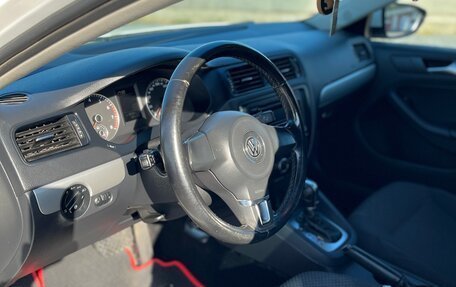 Volkswagen Jetta VI, 2012 год, 690 000 рублей, 13 фотография