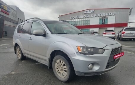 Mitsubishi Outlander III рестайлинг 3, 2011 год, 990 000 рублей, 3 фотография