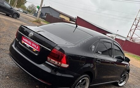 Volkswagen Polo VI (EU Market), 2015 год, 910 000 рублей, 4 фотография