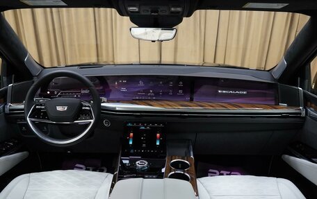 Cadillac Escalade V, 2024 год, 18 990 000 рублей, 12 фотография