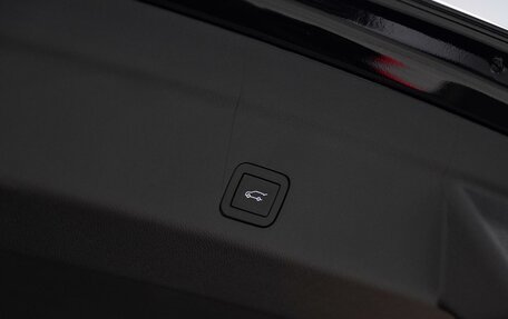 Cadillac Escalade V, 2024 год, 18 990 000 рублей, 38 фотография