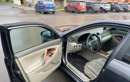 Toyota Camry, 2010 год, 1 150 000 рублей, 8 фотография