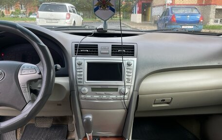 Toyota Camry, 2010 год, 1 150 000 рублей, 11 фотография