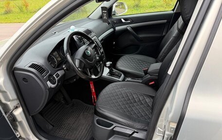 Skoda Octavia, 2011 год, 1 000 000 рублей, 10 фотография