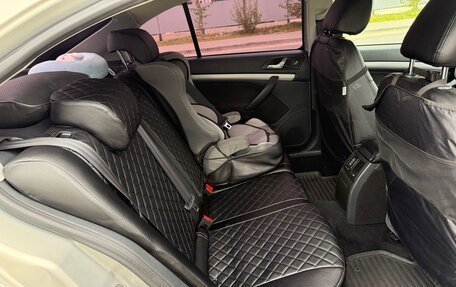 Skoda Octavia, 2011 год, 1 000 000 рублей, 11 фотография