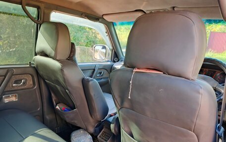 Mitsubishi Pajero III рестайлинг, 1994 год, 975 000 рублей, 18 фотография