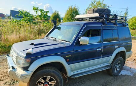 Mitsubishi Pajero III рестайлинг, 1994 год, 975 000 рублей, 14 фотография