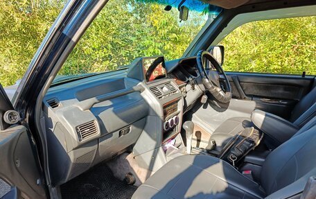 Mitsubishi Pajero III рестайлинг, 1994 год, 975 000 рублей, 21 фотография