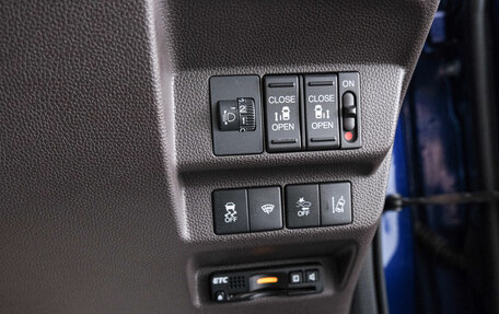 Honda Freed II, 2019 год, 1 929 000 рублей, 19 фотография