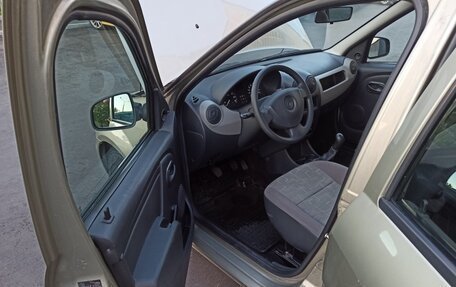 Renault Logan I, 2015 год, 650 000 рублей, 10 фотография