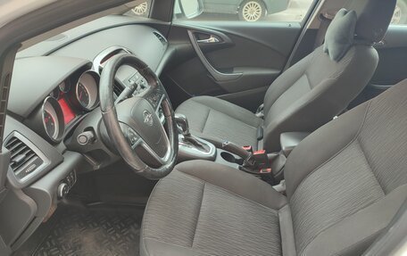 Opel Astra J, 2014 год, 1 050 000 рублей, 2 фотография