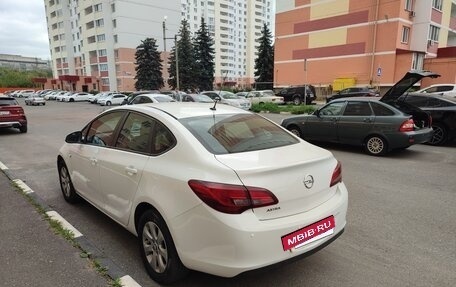 Opel Astra J, 2014 год, 1 050 000 рублей, 6 фотография