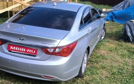 Hyundai Sonata VI, 2011 год, 1 150 000 рублей, 1 фотография