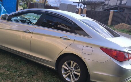 Hyundai Sonata VI, 2011 год, 1 150 000 рублей, 7 фотография