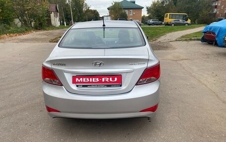 Hyundai Solaris II рестайлинг, 2015 год, 850 000 рублей, 3 фотография