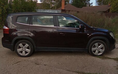 Chevrolet Orlando I, 2013 год, 900 000 рублей, 4 фотография