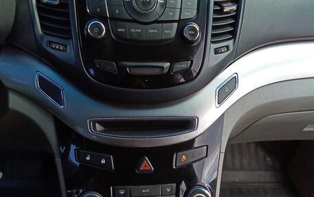 Chevrolet Orlando I, 2013 год, 900 000 рублей, 7 фотография