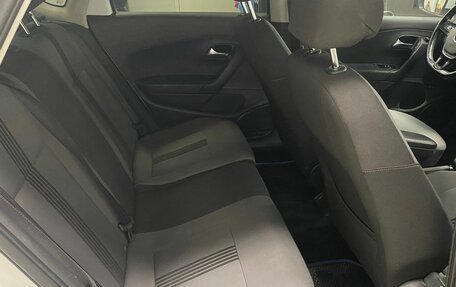 Volkswagen Polo VI (EU Market), 2016 год, 896 000 рублей, 16 фотография