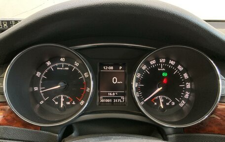 Skoda Superb III рестайлинг, 2012 год, 775 000 рублей, 10 фотография