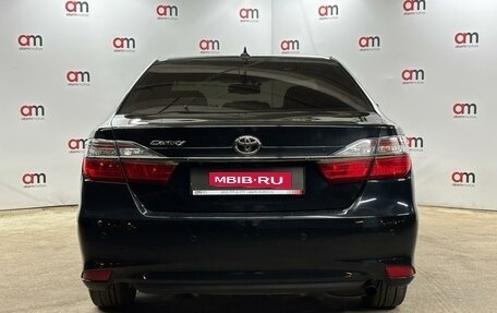 Toyota Camry, 2018 год, 1 899 000 рублей, 5 фотография
