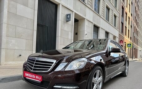 Mercedes-Benz E-Класс, 2010 год, 1 250 000 рублей, 4 фотография