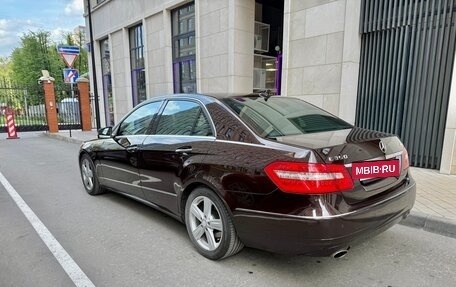 Mercedes-Benz E-Класс, 2010 год, 1 250 000 рублей, 2 фотография