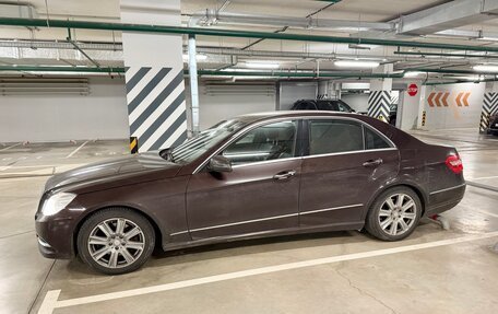 Mercedes-Benz E-Класс, 2010 год, 1 250 000 рублей, 25 фотография
