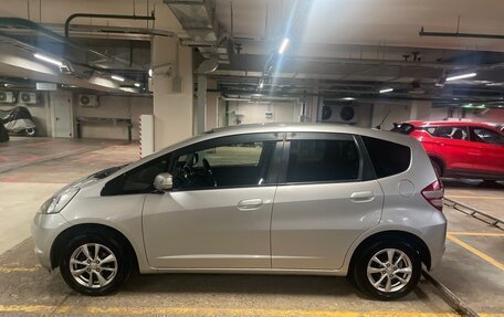 Honda Fit III, 2010 год, 945 000 рублей, 8 фотография