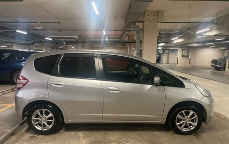 Honda Fit III, 2010 год, 945 000 рублей, 3 фотография