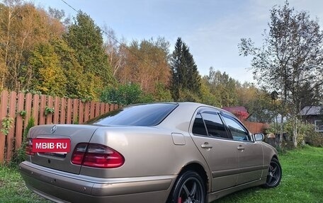 Mercedes-Benz E-Класс, 2000 год, 350 000 рублей, 5 фотография