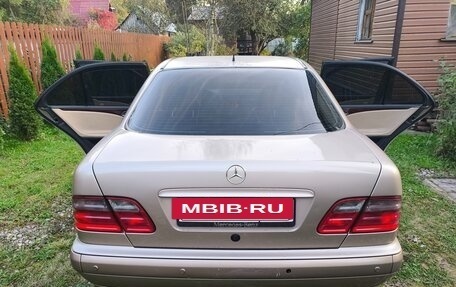 Mercedes-Benz E-Класс, 2000 год, 350 000 рублей, 7 фотография