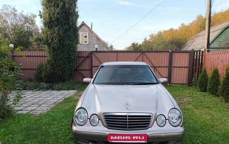 Mercedes-Benz E-Класс, 2000 год, 350 000 рублей, 3 фотография