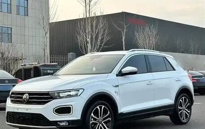 Volkswagen T-Roc I, 2021 год, 1 230 000 рублей, 1 фотография