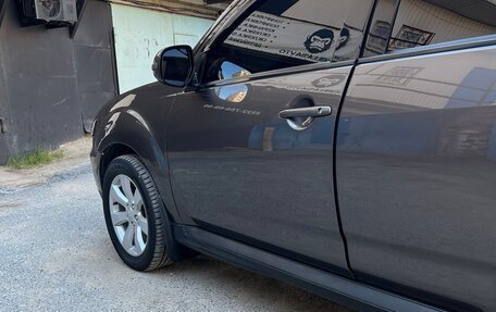 Mitsubishi Outlander III рестайлинг 3, 2010 год, 1 700 000 рублей, 5 фотография