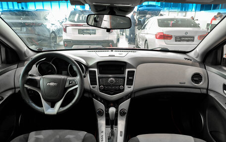 Chevrolet Cruze II, 2009 год, 499 000 рублей, 17 фотография