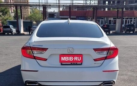 Honda Accord IX рестайлинг, 2018 год, 1 800 000 рублей, 5 фотография