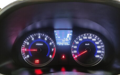 Hyundai Solaris II рестайлинг, 2011 год, 640 000 рублей, 9 фотография