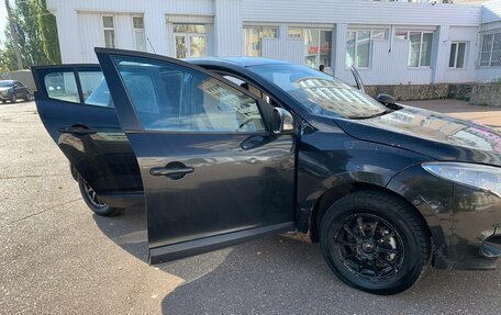 Renault Megane III, 2011 год, 310 000 рублей, 2 фотография