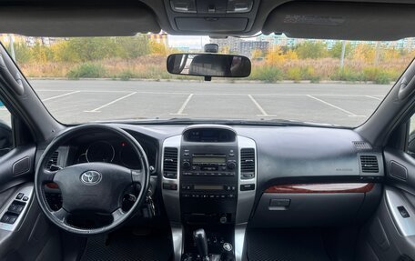 Toyota Land Cruiser Prado 120 рестайлинг, 2007 год, 2 350 000 рублей, 13 фотография