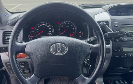 Toyota Land Cruiser Prado 120 рестайлинг, 2007 год, 2 350 000 рублей, 16 фотография