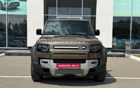 Land Rover Defender II, 2022 год, 6 300 000 рублей, 3 фотография