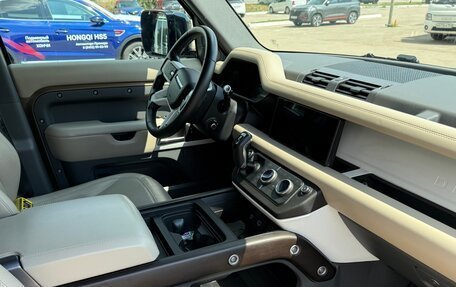 Land Rover Defender II, 2022 год, 6 300 000 рублей, 12 фотография