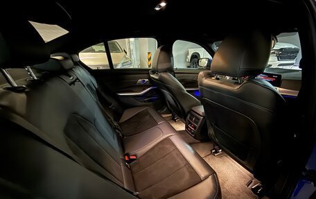 BMW 3 серия, 2019 год, 4 140 000 рублей, 24 фотография