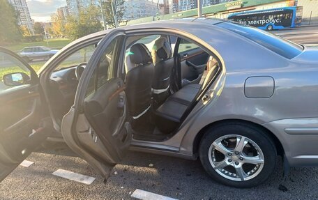 Toyota Avensis III рестайлинг, 2007 год, 660 000 рублей, 24 фотография