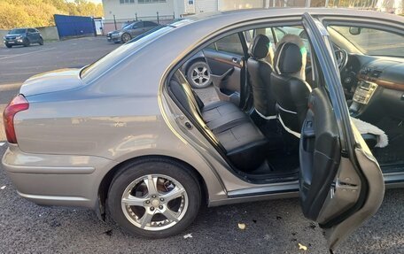 Toyota Avensis III рестайлинг, 2007 год, 660 000 рублей, 25 фотография