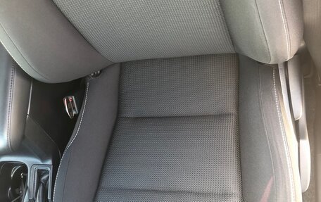 Toyota RAV4, 2018 год, 2 390 000 рублей, 9 фотография